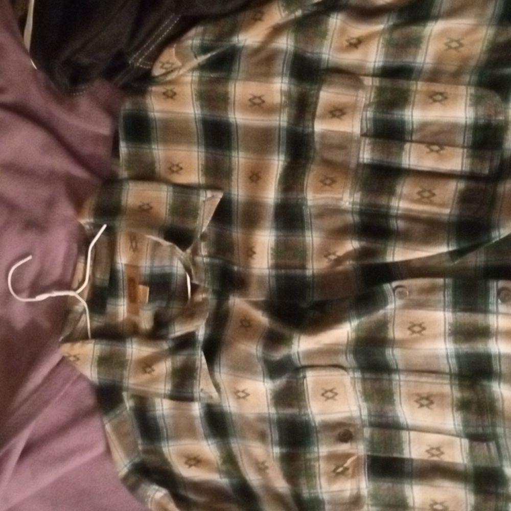 Flannel shirt size 3 xl tall is used like new